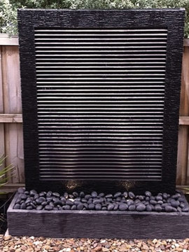 Water Wall – Black Louver