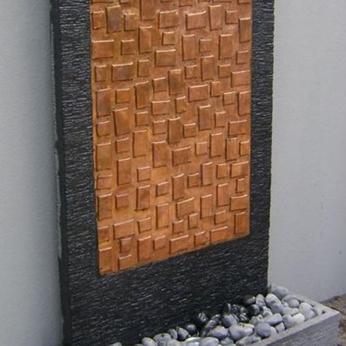 Water Wall – Shiny Squares